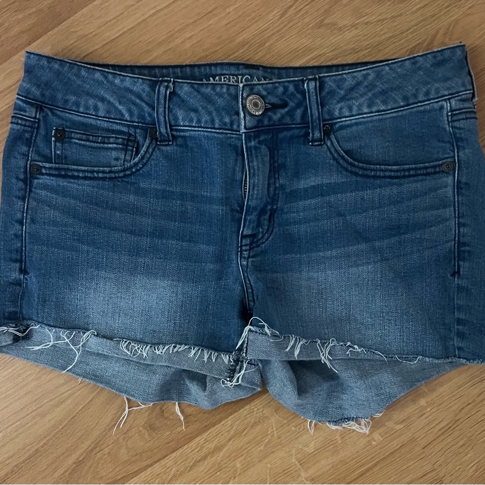 American Eagle Outfitters Blue Jean Shorts Distressed Frayed Hem